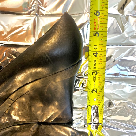 Discounted- Kenneth Cole Reaction leather wedge heels W8.5 - Picture 4 of 6